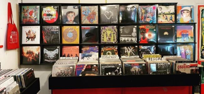  Live music lessons near you Marseille vintage CD record stores