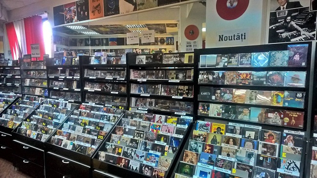 Live music lessons near you Cologne vintage CD record stores