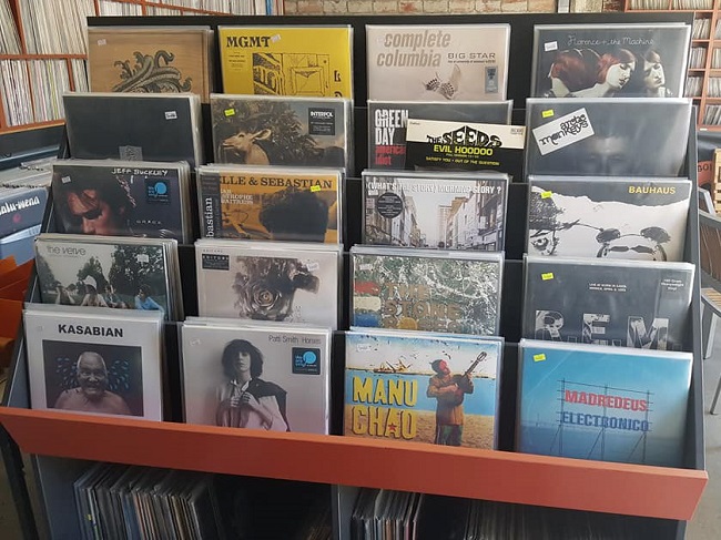 Live music lessons near you Belgrade vintage CD record stores
